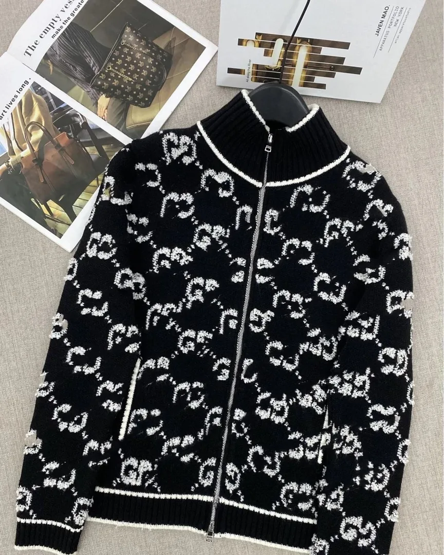 Jacquard Cotton Sweater — Photo 9