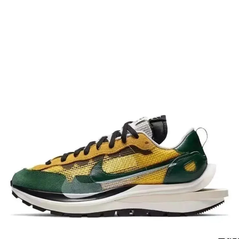 Nike Sacai LDWaffle Multicolor Low-Top Trainers — Photo 10