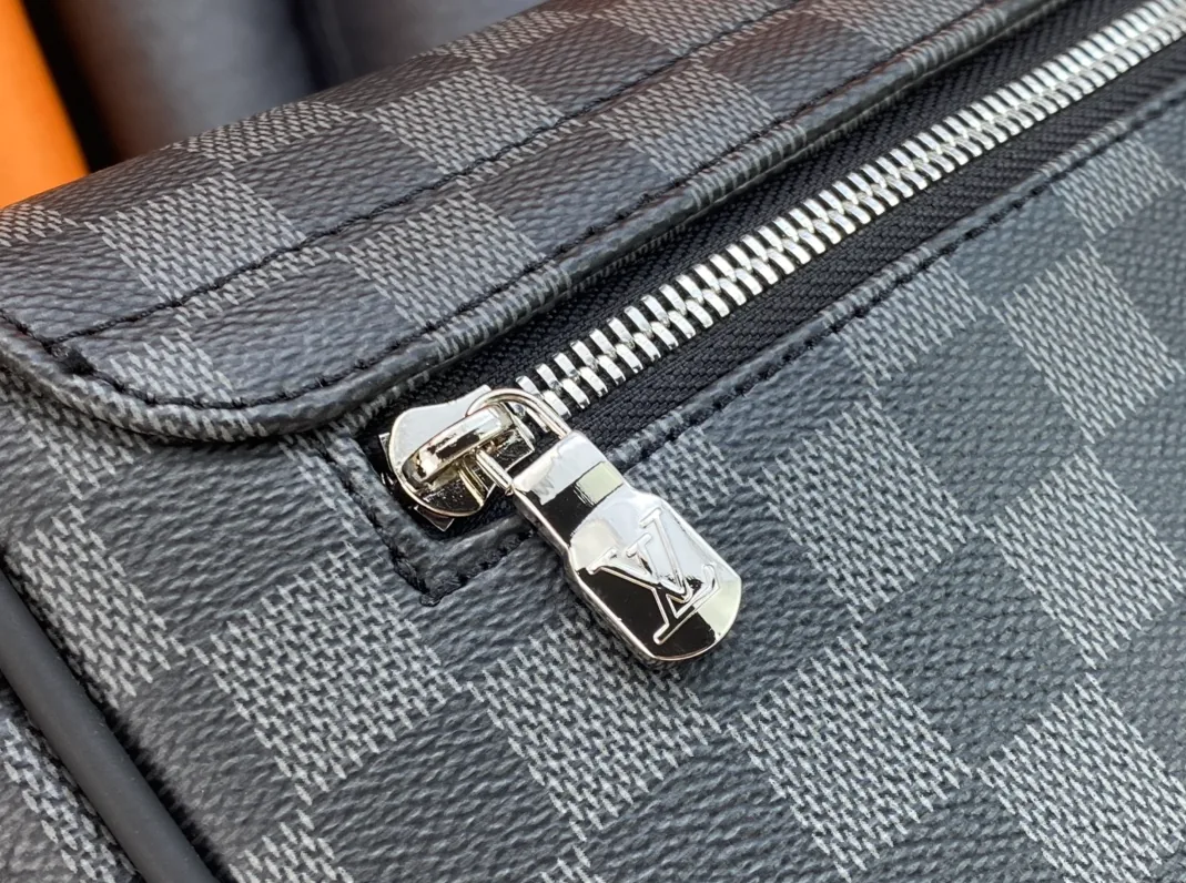 Men's Bag — QC