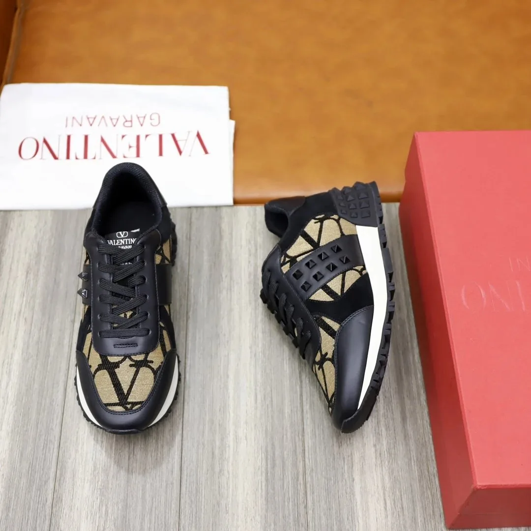 Valentino Garavani VLTN Print Sneakers — Photo 5