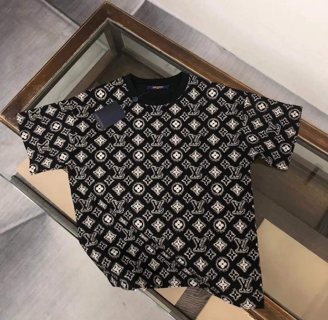 Louis Vuitton Monogram Jacquard T-Shirt Collection — Photo 14