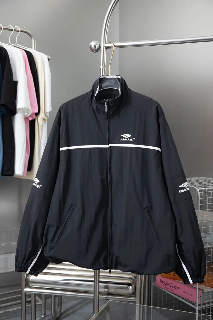 Windbreaker — QC