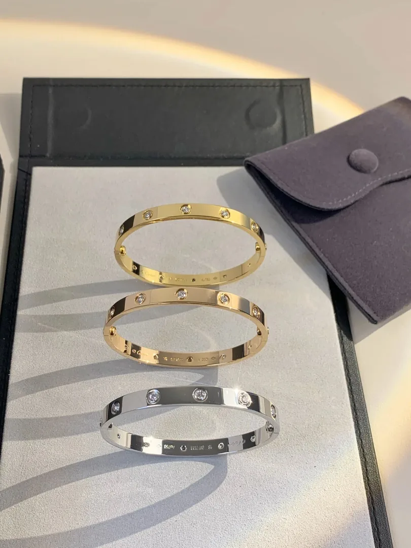 Cartier Love Bracelet — photo 3