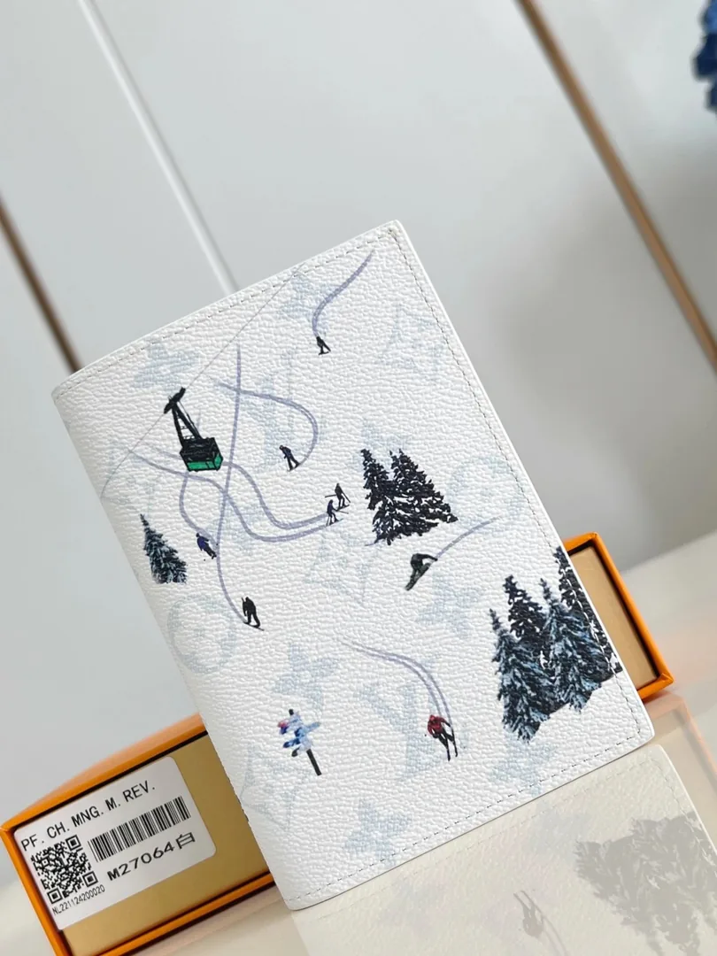 Louis Vuitton Card Holder Wallet — photo 9