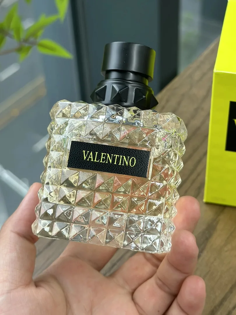 Versace Perfume — Photo 11