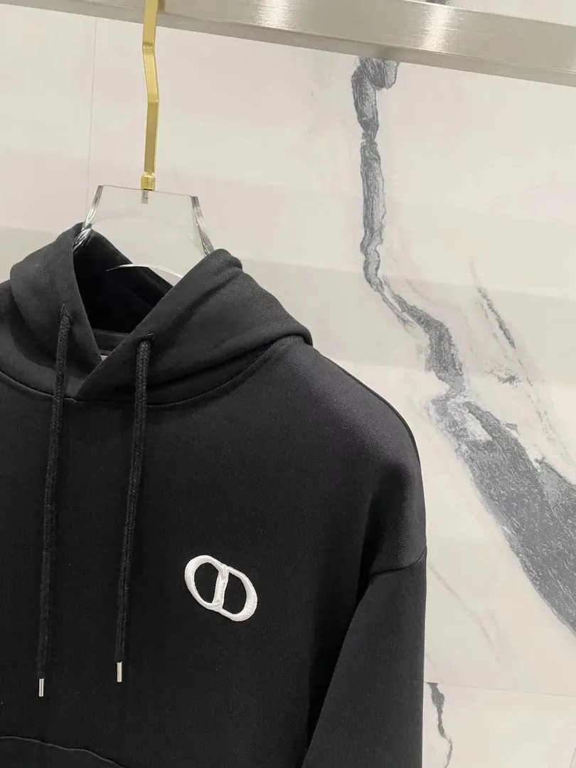 Embroidered Sweatshirt — Photo 3