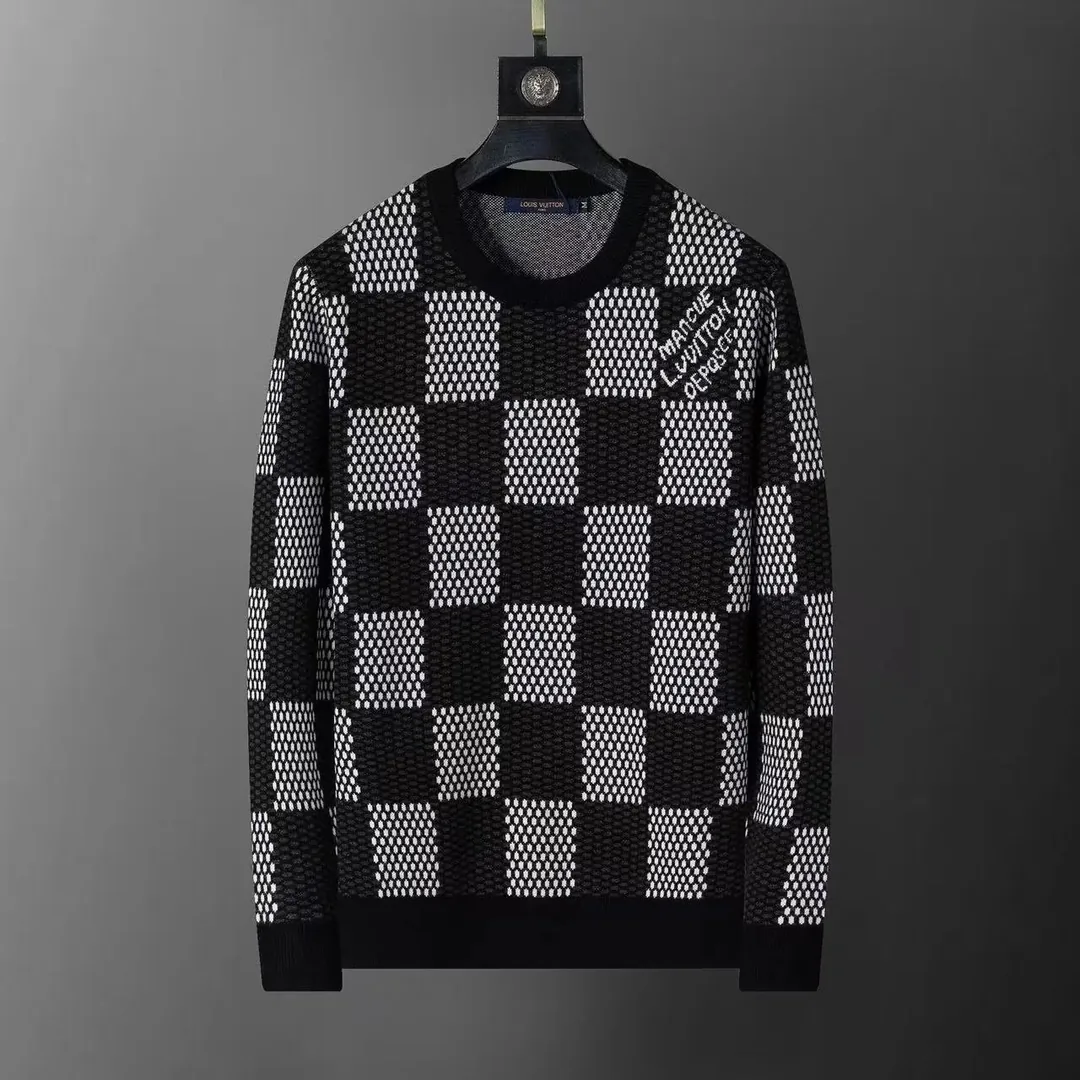 Long-Sleeve Tee — QC