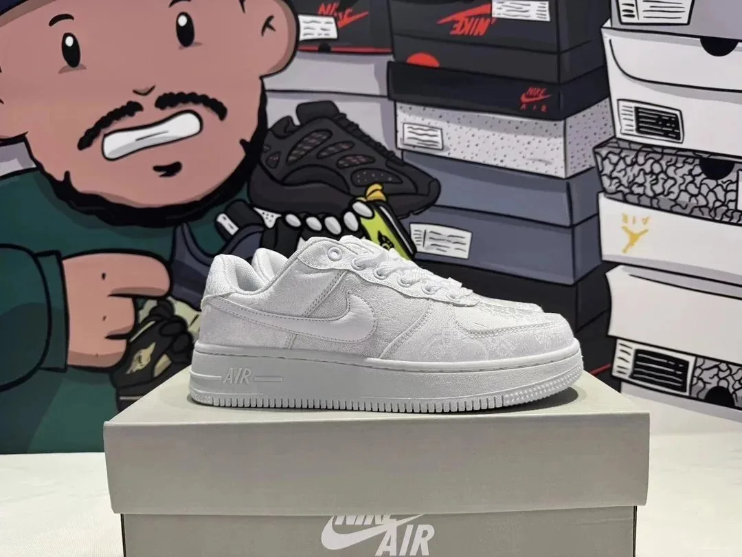Black Nike Air Force Shoes — photo 10