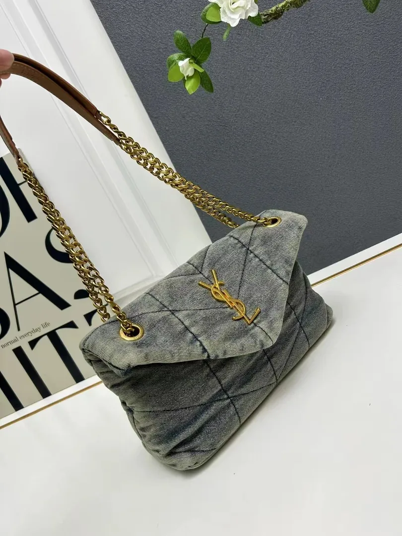 Saint Laurent Leather Handbag — photo 8