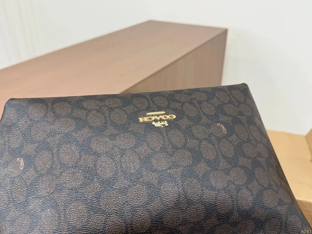 Coach Underarm Shoulder Bag — QC