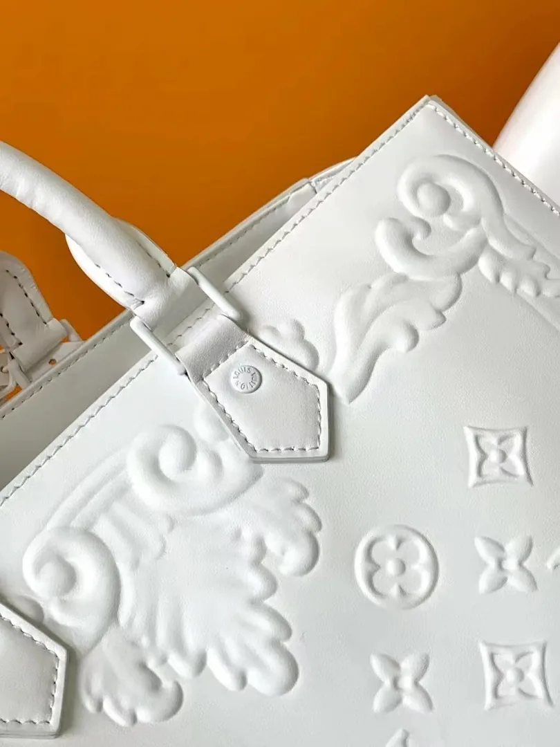 Louis Vuitton Custom Jacquard Bag — photo 7