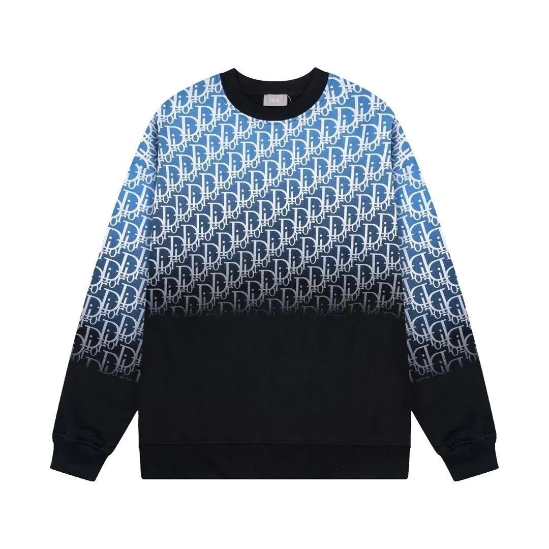 Long-Sleeve Tee — Photo 11