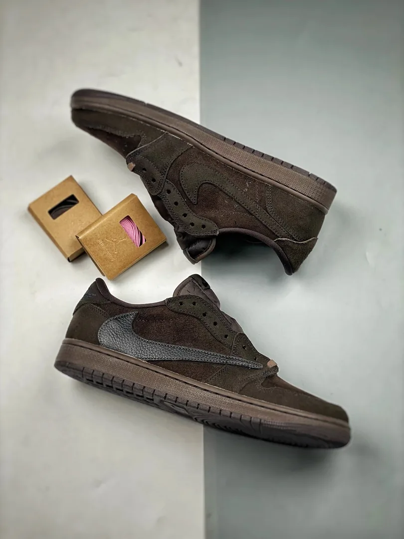 Travis Scott Air Jordan 1 Mocha — QC