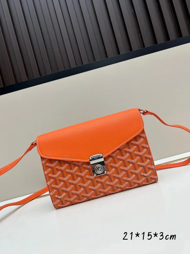 Goyard Chypre Bag — Photo 15