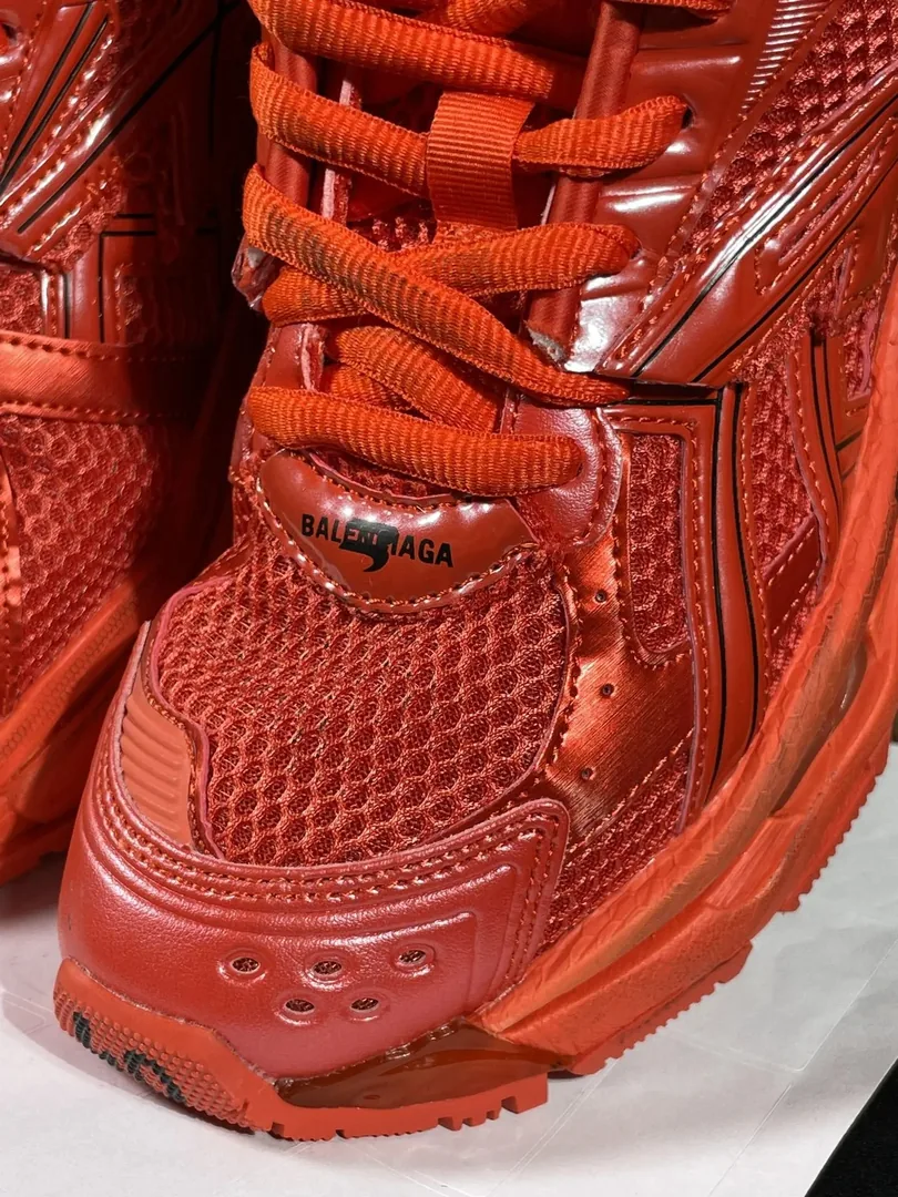 Balenciaga Runner White Low-Top Runners — Photo 8