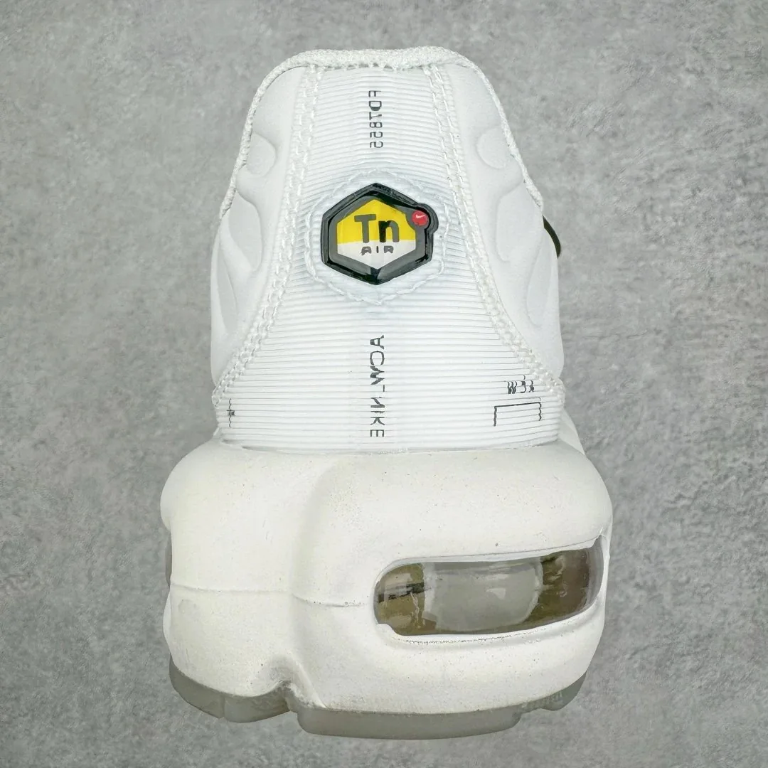 Nike Air Max Plus TN Grey Black Retro Sneakers — Photo 8