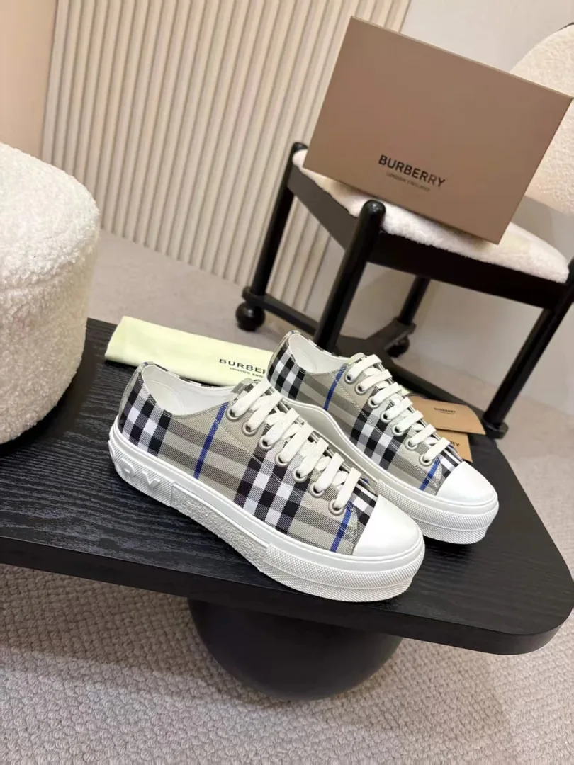 Burberry Grey Vintage Check Sneakers — QC