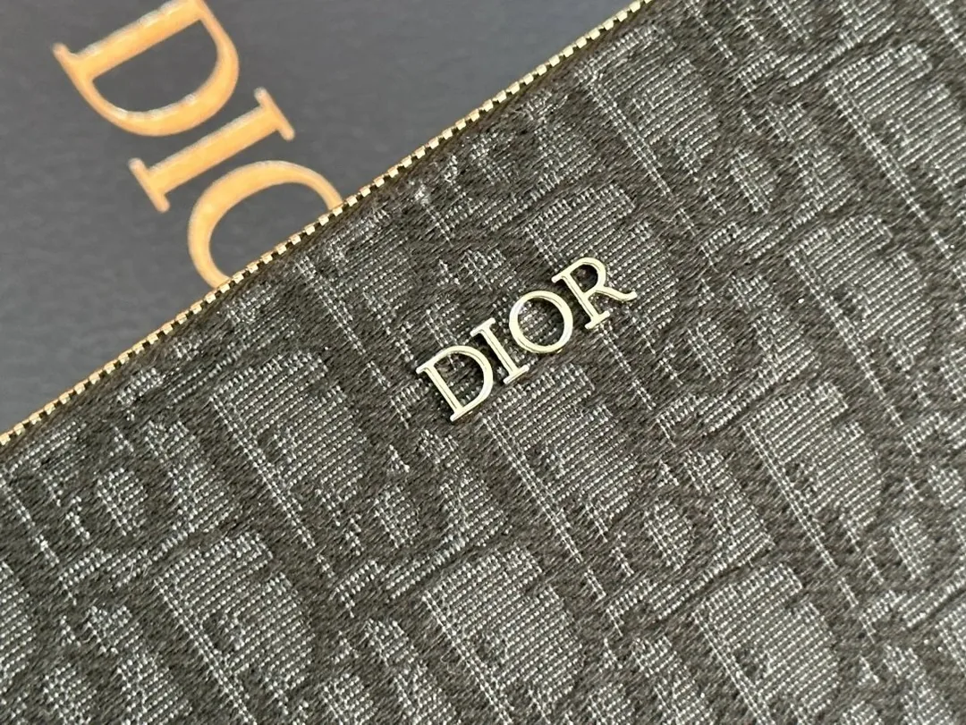 Dior Leather Clutch Bag — photo 9