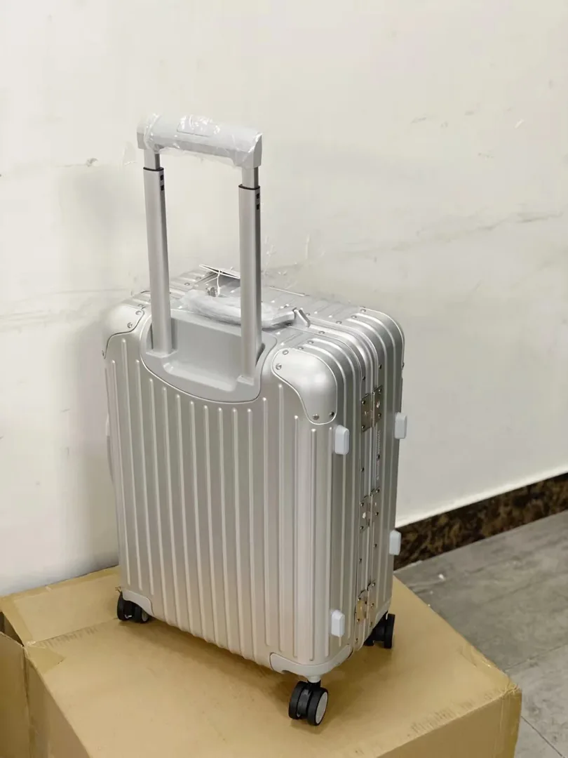 Rimowa Check In Suitcase — photo 8