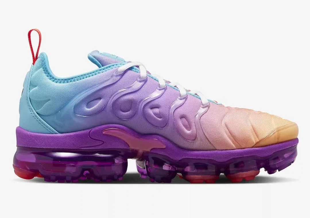 Nike Air VaporMax Plus — Photo 14