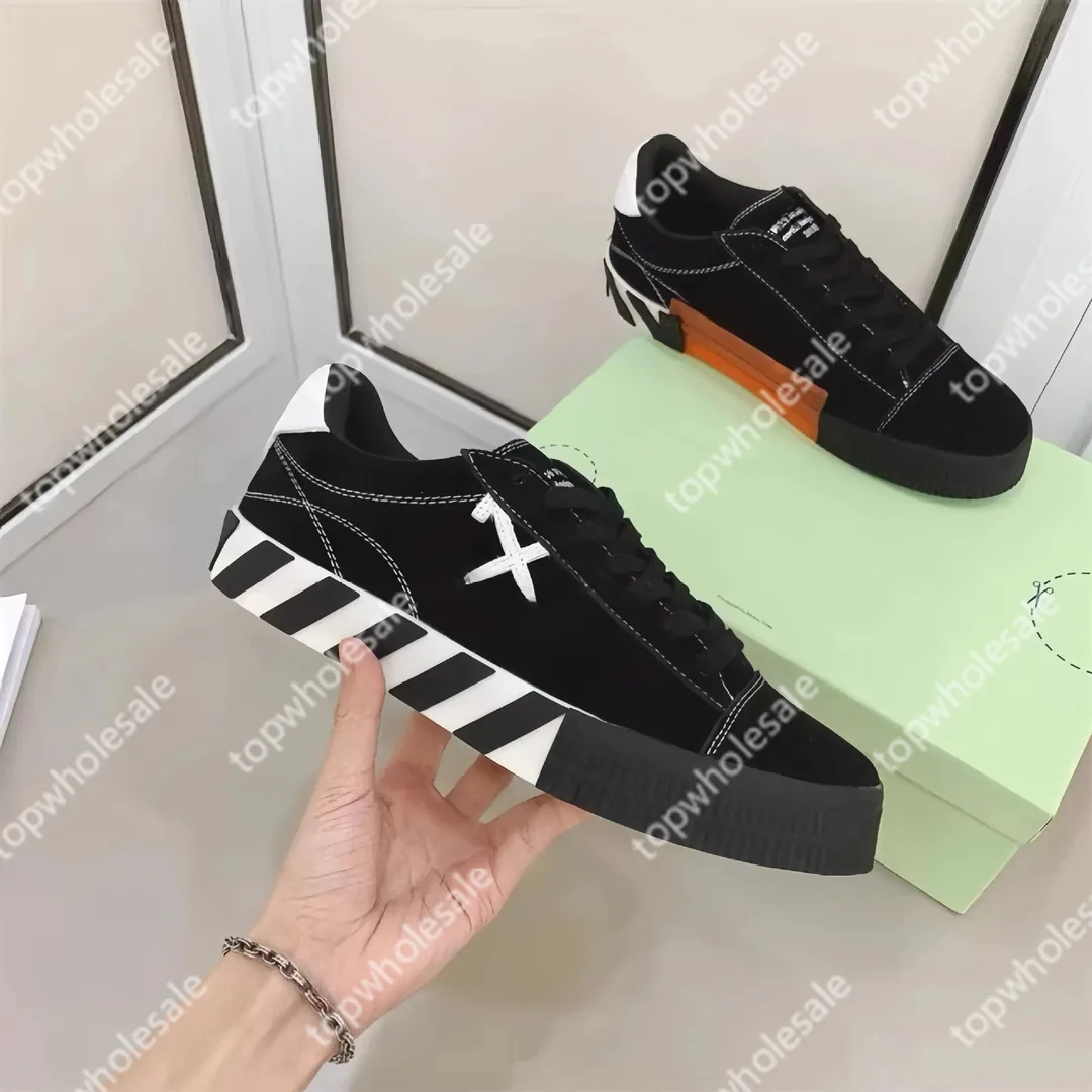 Off-White ODSY-1000 White Lace-Up Skate Shoes — photo 10