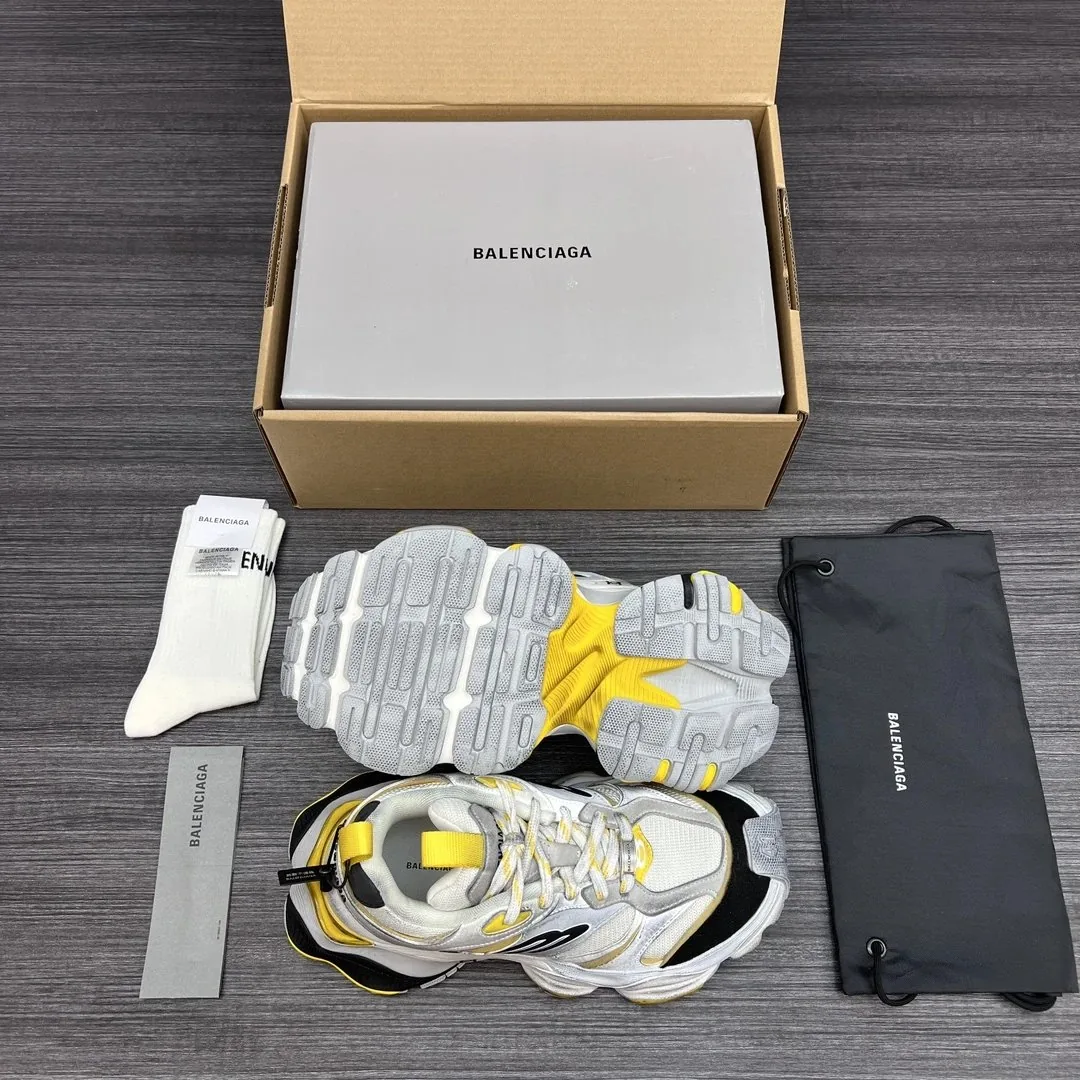 Balenciaga Cargo Sneaker Black Bigfoot Chunky Sneakers — Photo 13