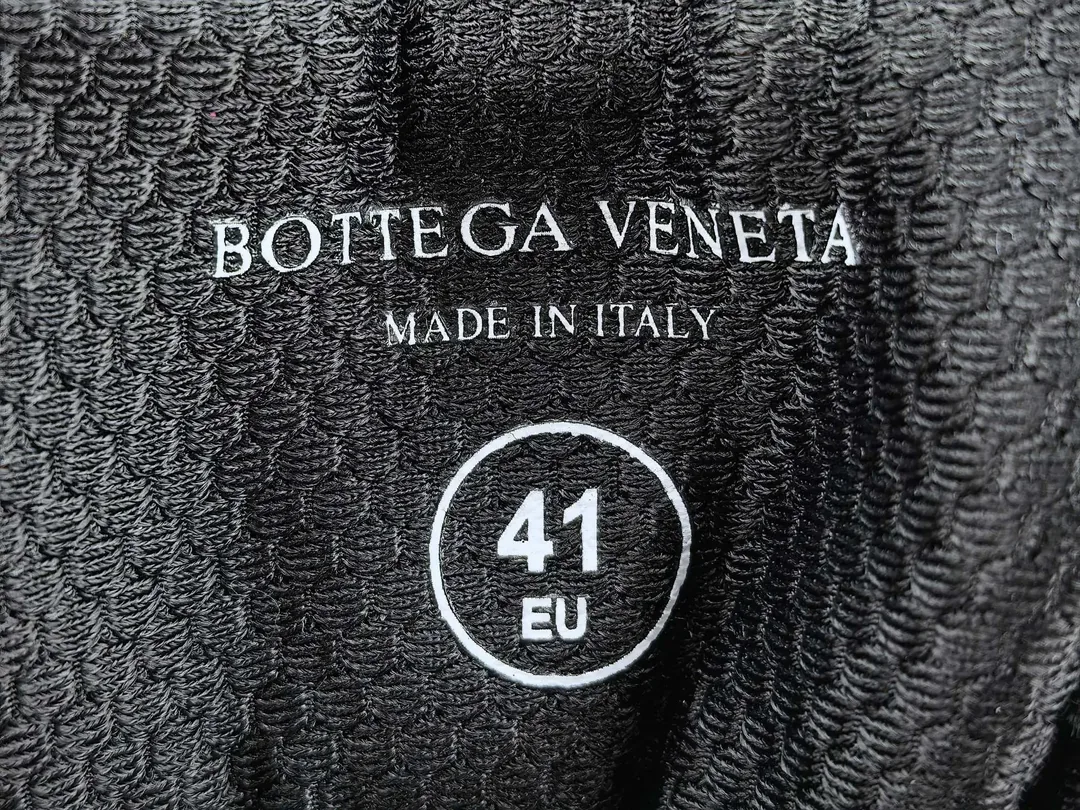 Bottega Veneta Orbit Pink Sneakers — Photo 11