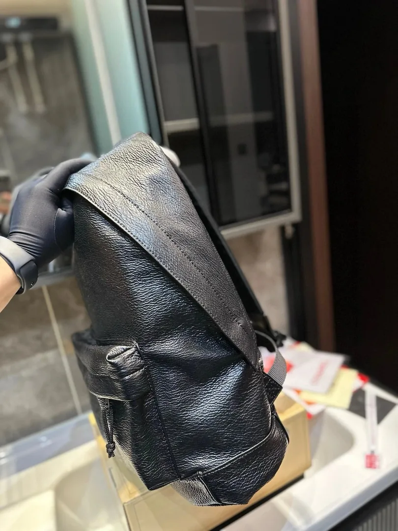 Balenciaga Leather Backpack — photo 4