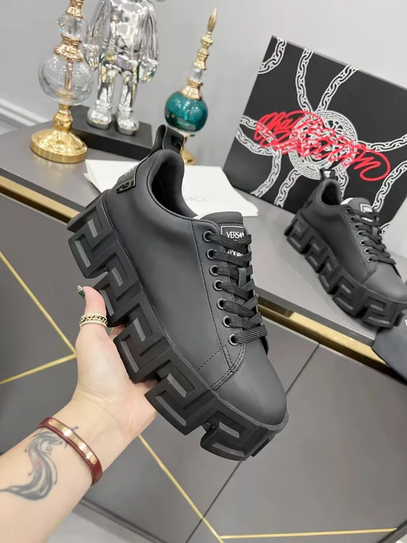 Versace Greca Labyrinth Low-Top — Photo 2