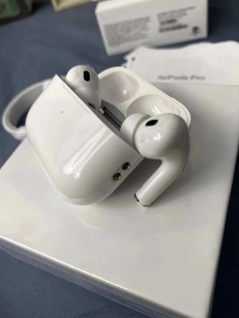 Blue Wireless Earbuds Gen 6 — Photo 8
