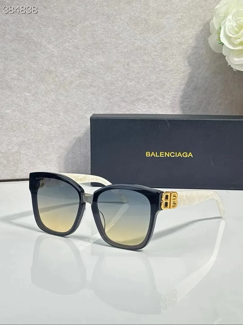 Balenciaga BB Logo Oversized Sunglasses — QC