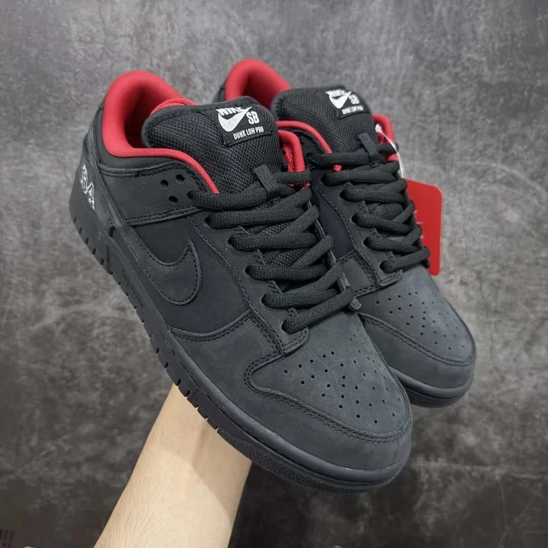 Nike Dunk Low White Supreme Sneakers — photo 6