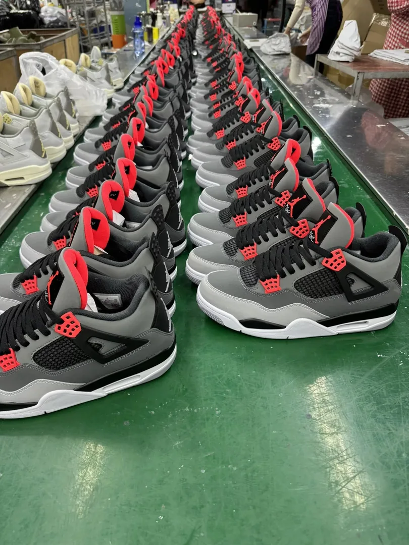 Air Jordan 4 Multicolor Sneakers — Photo 8