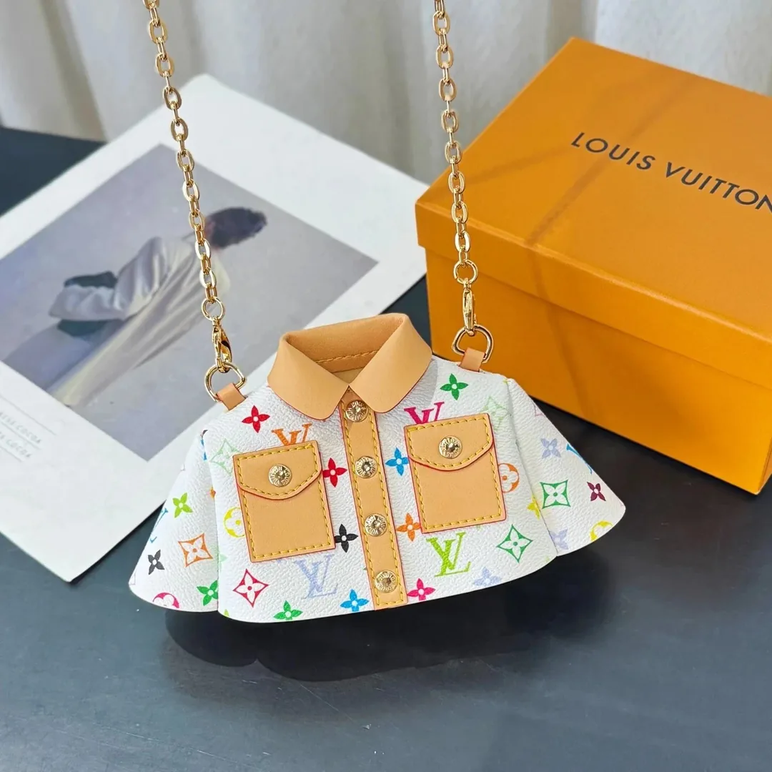 Mini Crossbody Earphone Pouch — photo 4