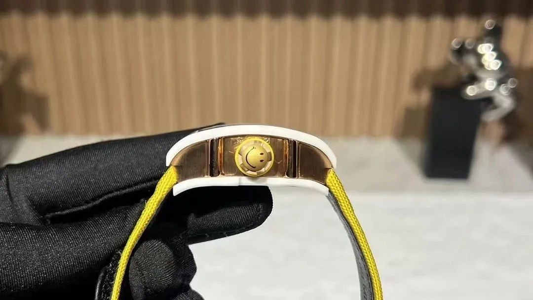 Skeleton Smiley Barrel Watch — Photo 4