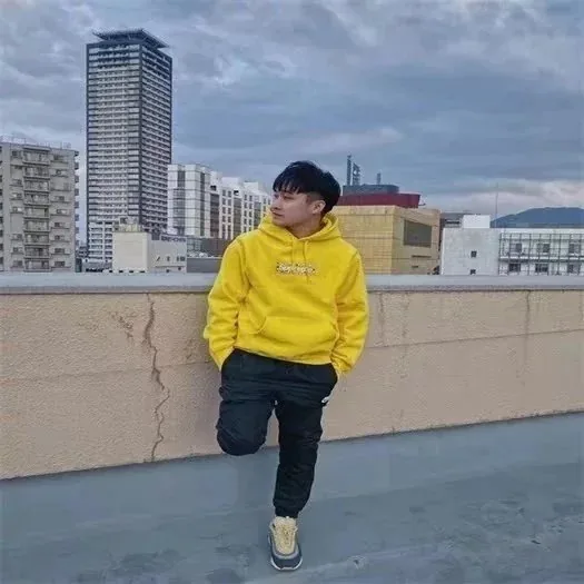 Pullover Hoodie — photo 10