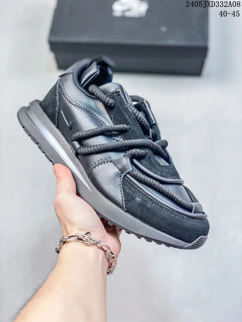 Nike Sacai Vapor Waffle White — Photo 3