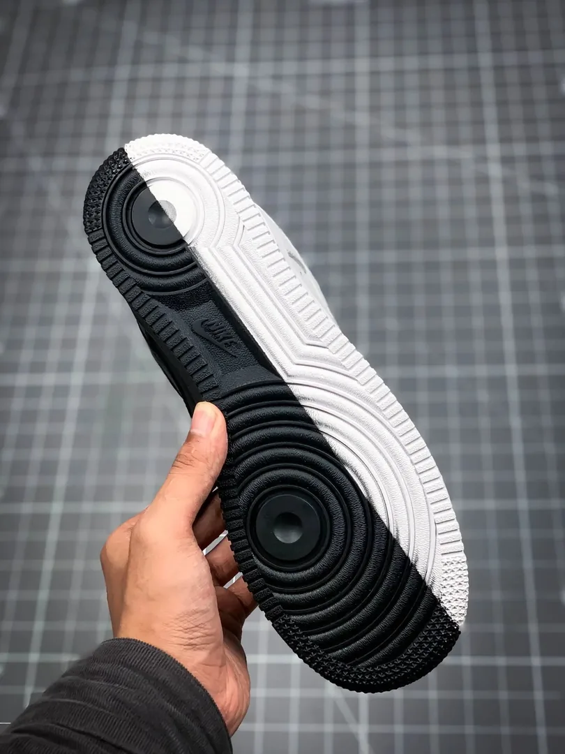 Air Jordan 1 Low Yin-Yang — photo 7