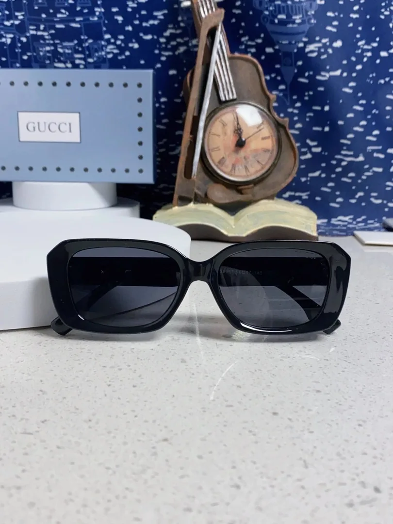 Accessory — Photo 8