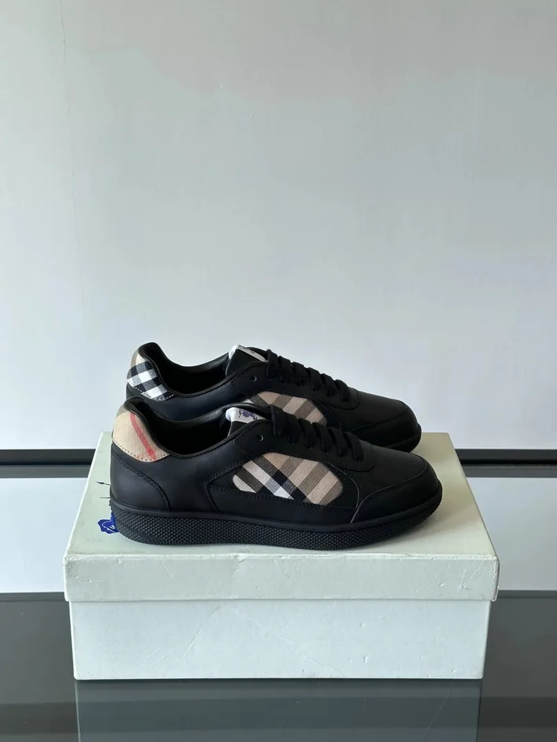 Burberry Leather Sneakers — Photo 11