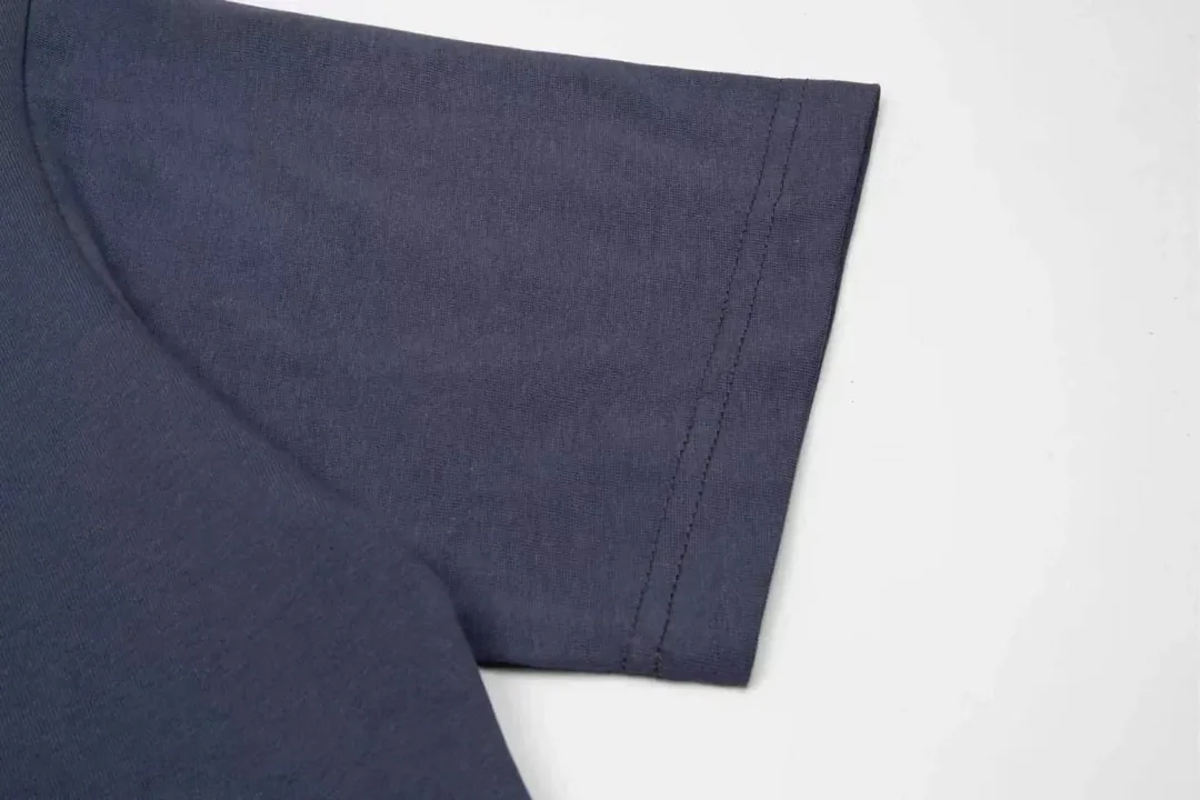 Comfortable T-Shirt — Photo 9