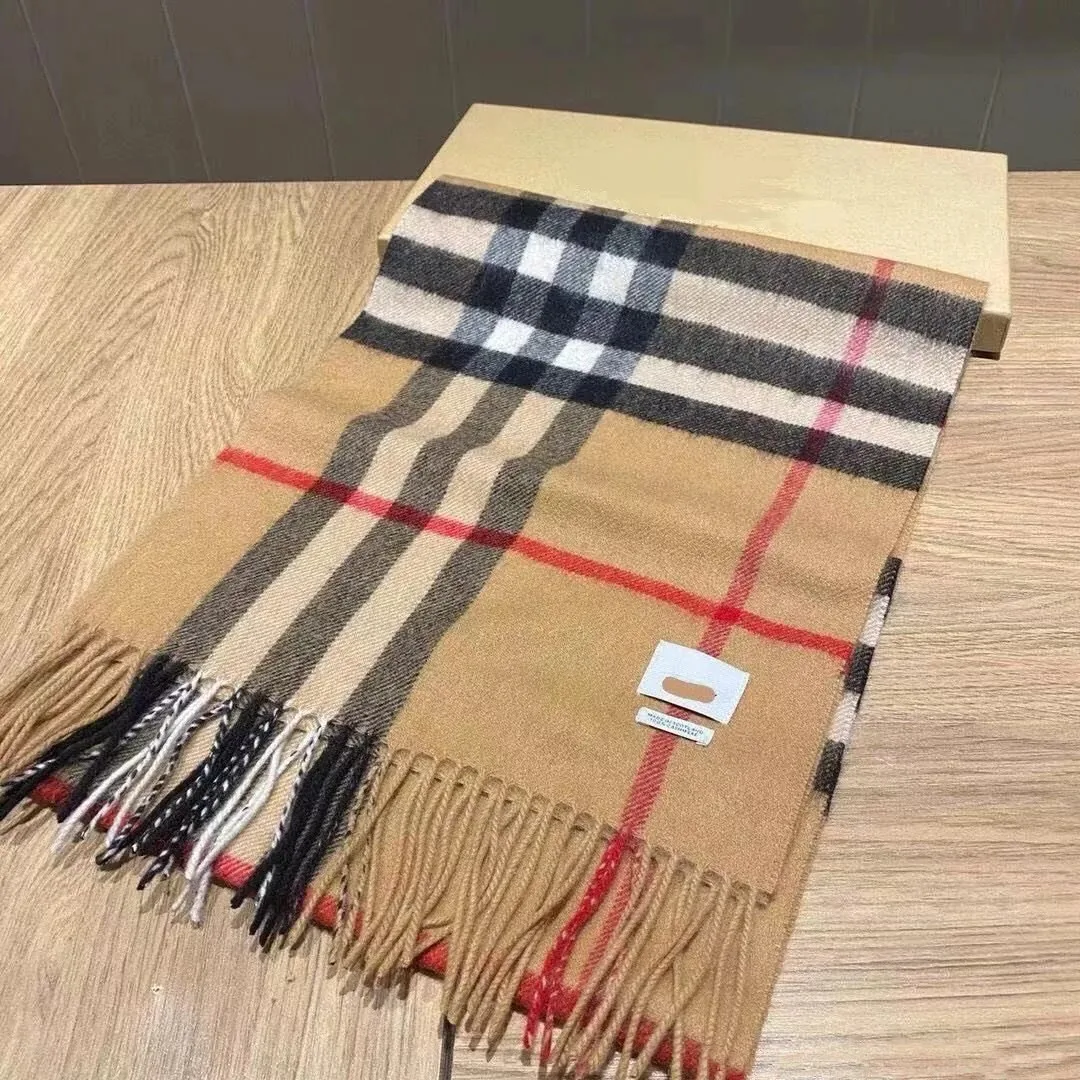 Burberry Plaid Scarf — QC
