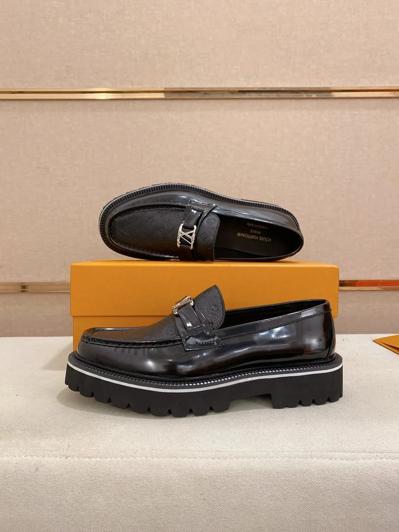 Louis Vuitton Major Loafer Leather Driving Loafers — photo 3