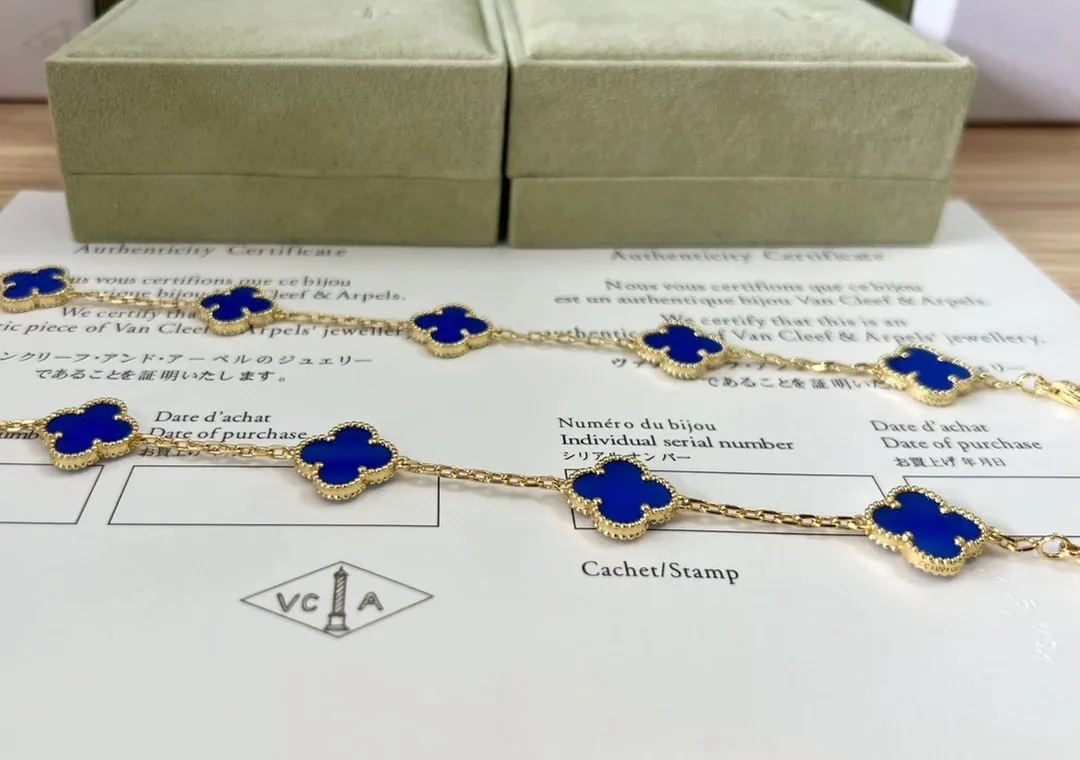 Vintage Alhambra Blue Clover Bracelet — Photo 8