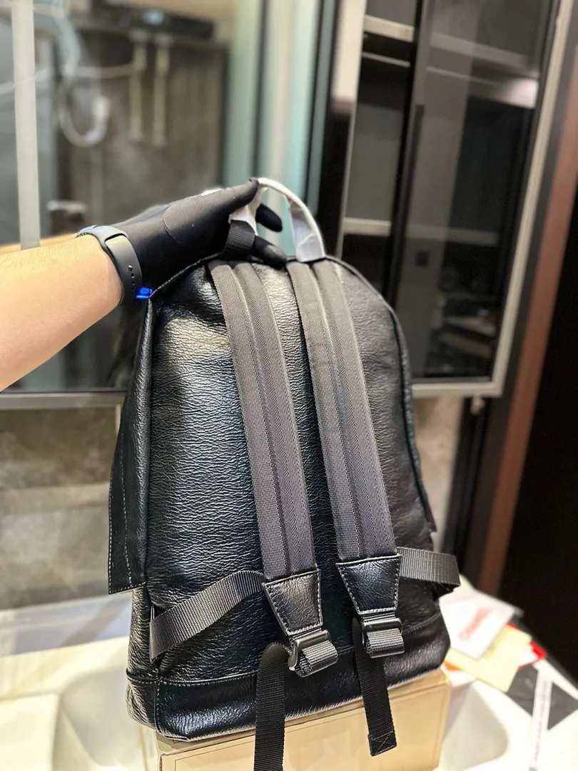 Balenciaga Leather Backpack — photo 5