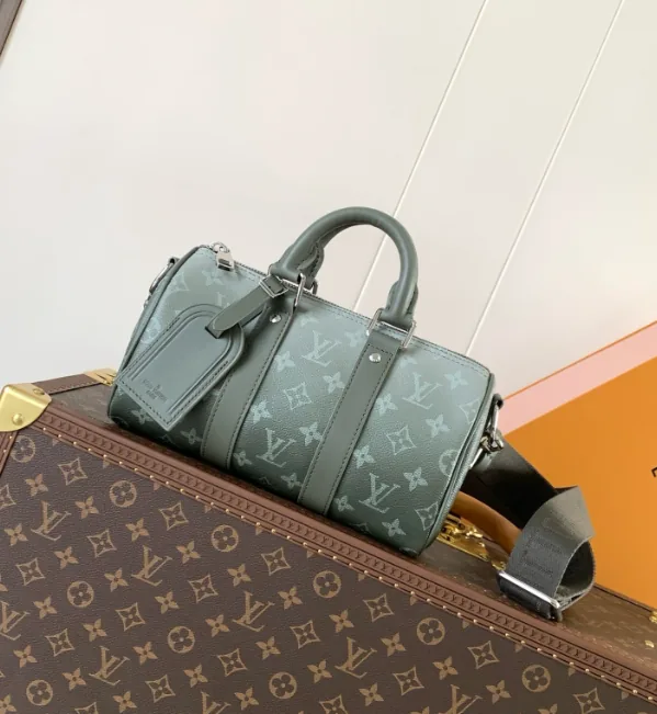 Louis Vuitton City Keepall 25 Bag — photo 3