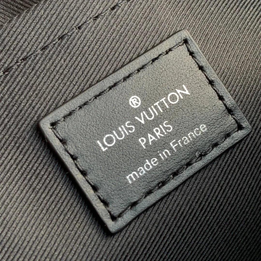 Louis Vuitton City Keepall 25 Bag — photo 8