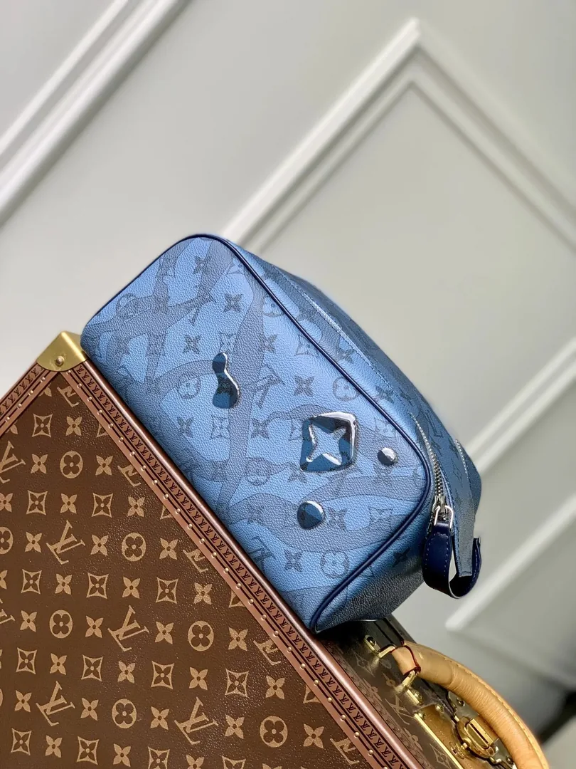 Louis Vuitton Dopp Kit Toiletry Bag — photo 3