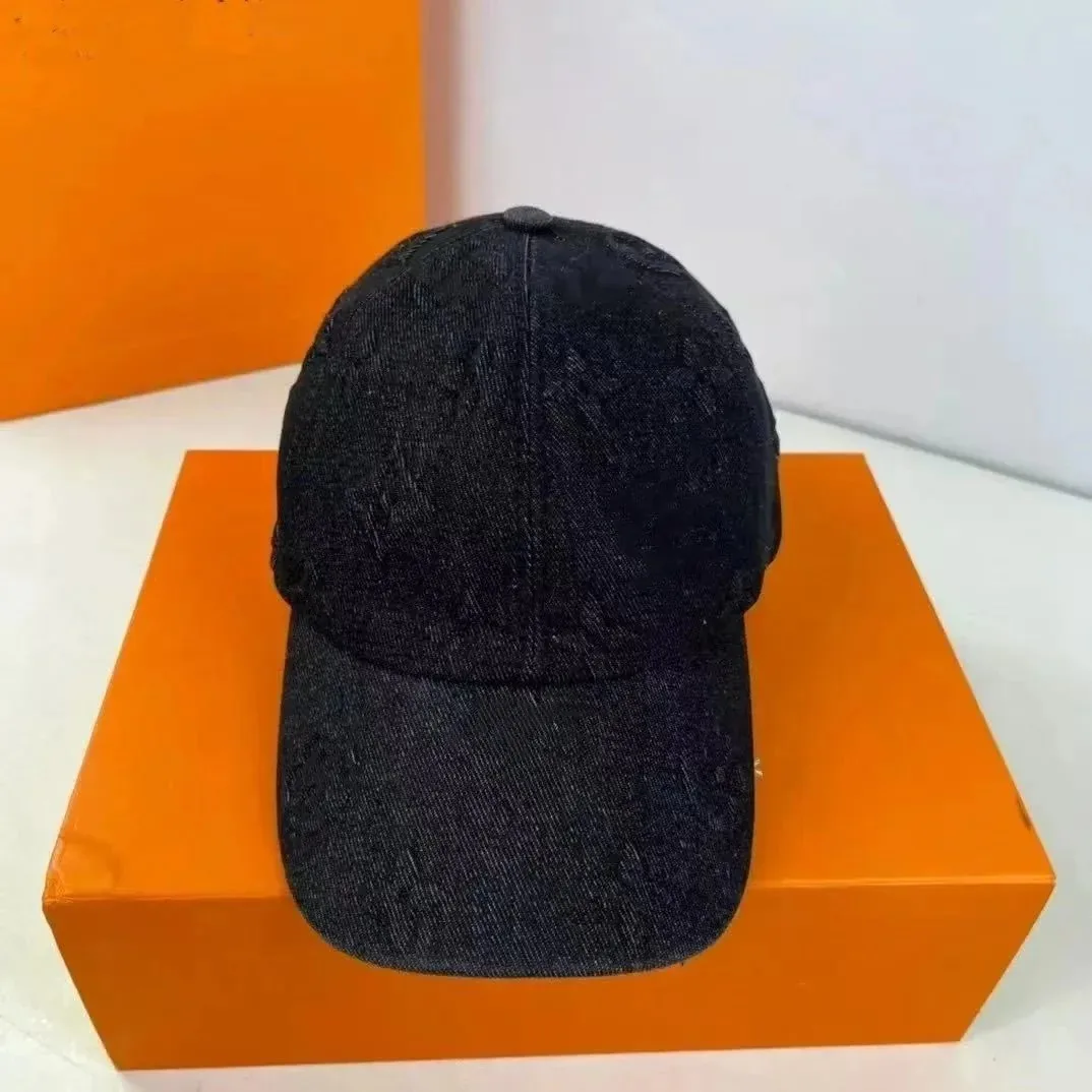 Bucket Hat — Photo 10