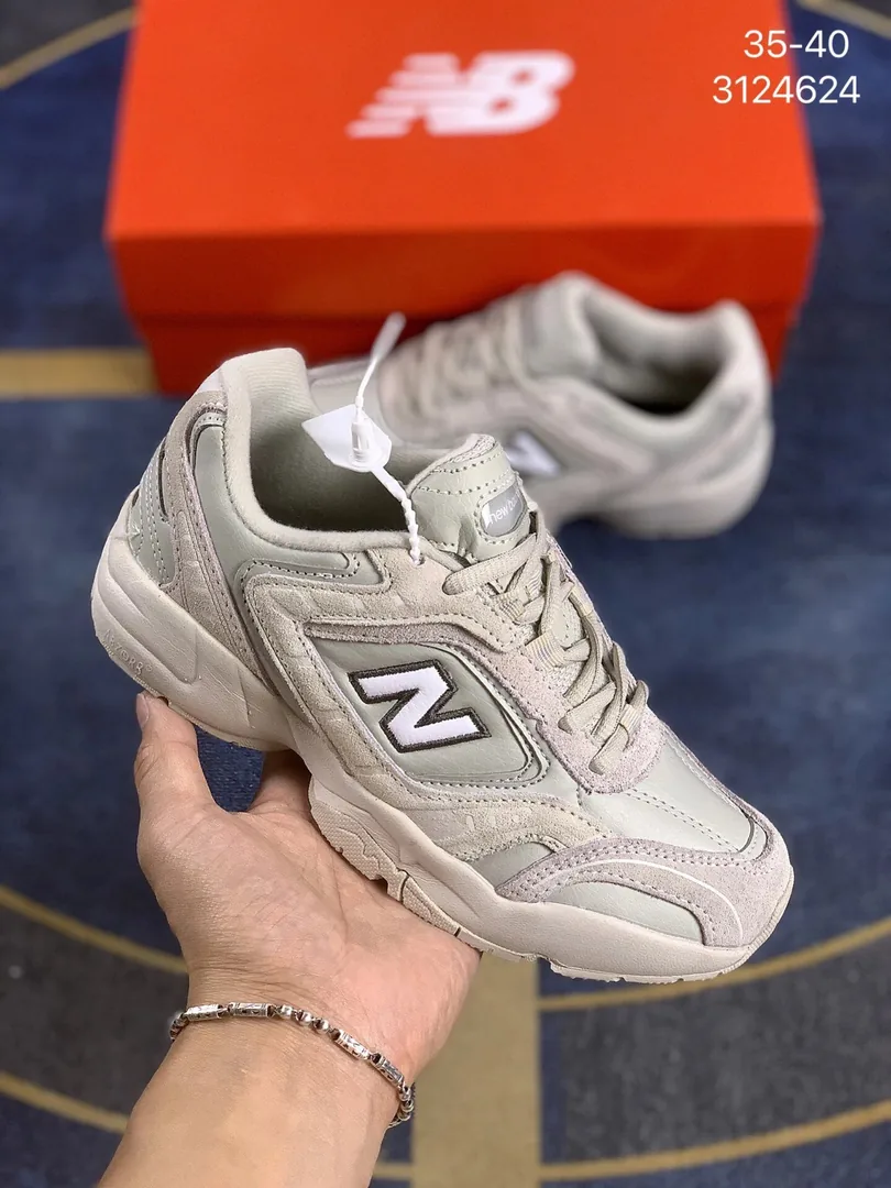 New Balance White Bow WX452 Sneakers — Photo 4